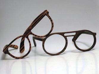 Brillen aus Holz